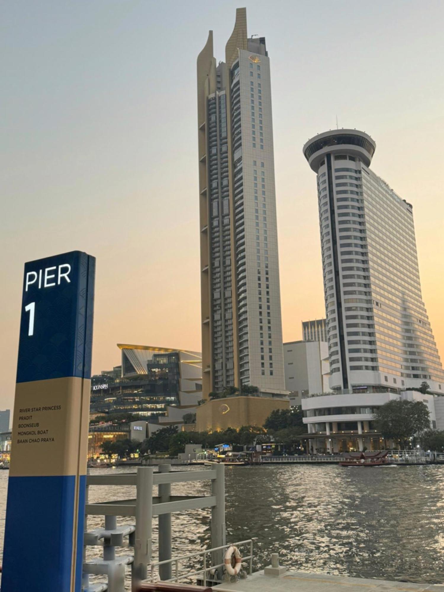 Holiday Inn Express & Suites Bangkok Central Pier By Ihg Banguecoque Exterior foto