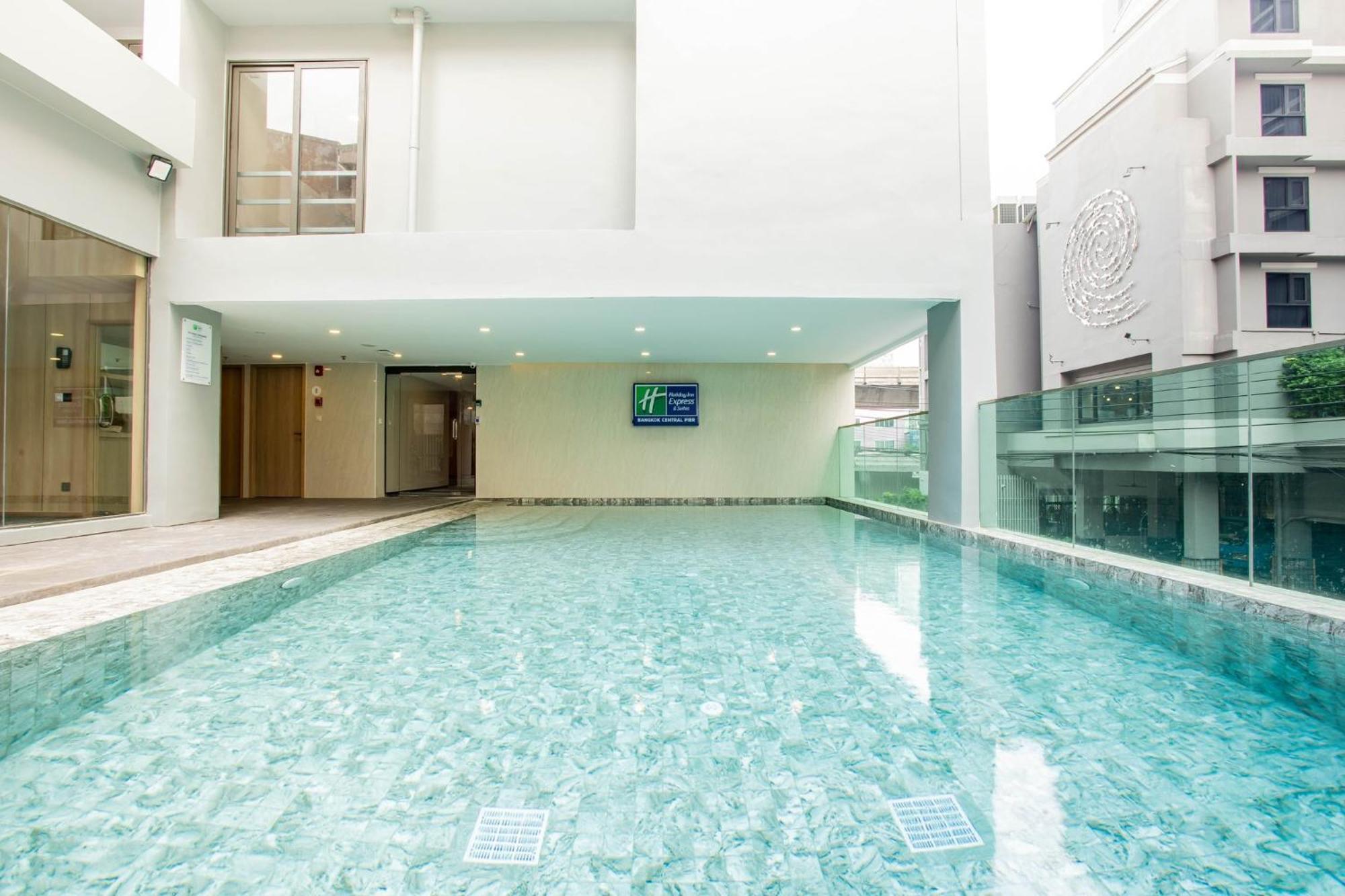 Holiday Inn Express & Suites Bangkok Central Pier By Ihg Banguecoque Exterior foto